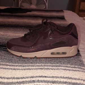 Women’s Air Max Nike sneakers